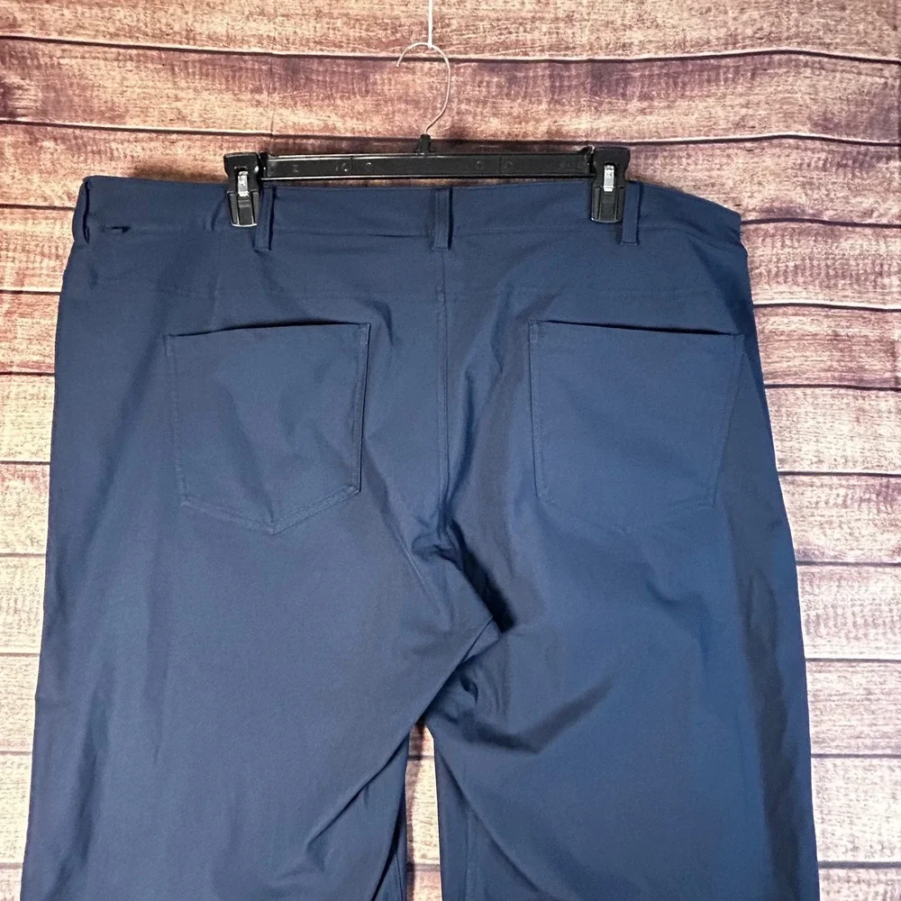 Lululemon Commission Pant Classic Mens 46x32 Navy Blue Warpstreme Trousers
